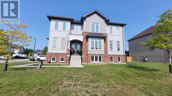 Building Photo - 218 Roy Dr.