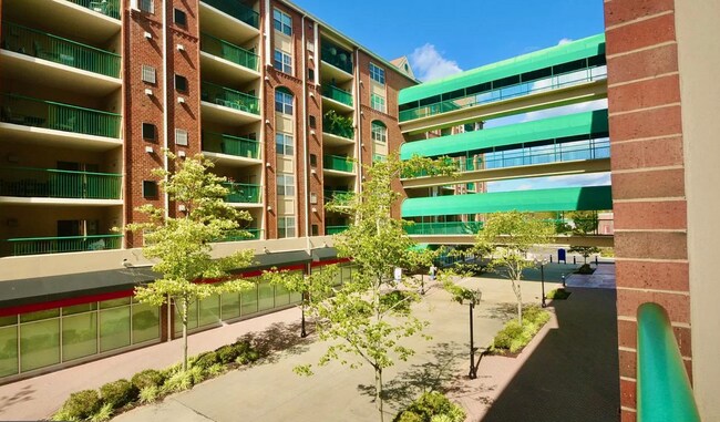6000 Main Street Condominium - 6026 Main St