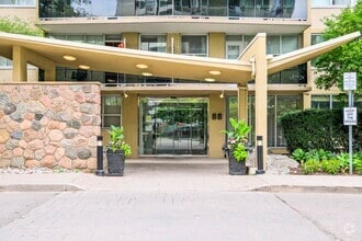 Building Photo - 88 Redpath Avenue