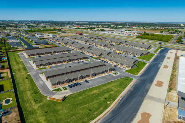 Building Photo - Wolf Creek Apartments