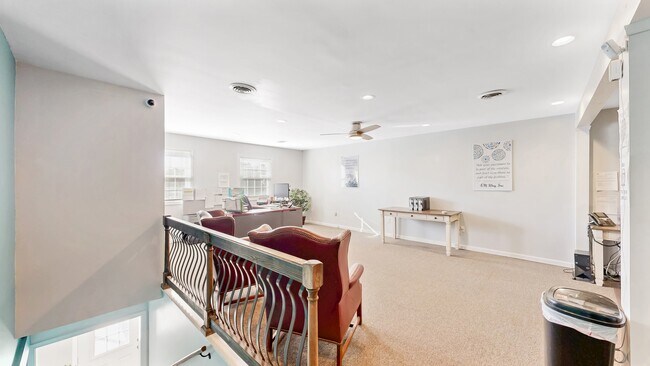 Foto del edificio - 383 W North St