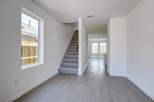 Building Photo - 28715 Texas Sparrow Ln