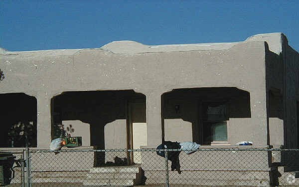 Building Photo - 1826 S 5th Ave