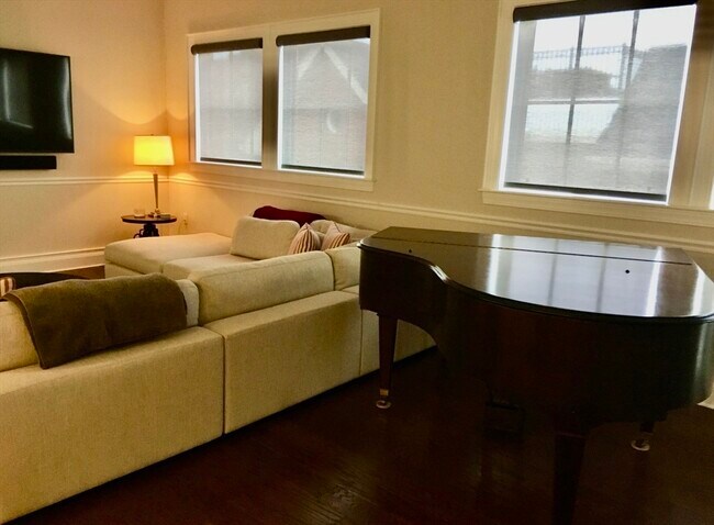 Foto del edificio - 616 E 4th St