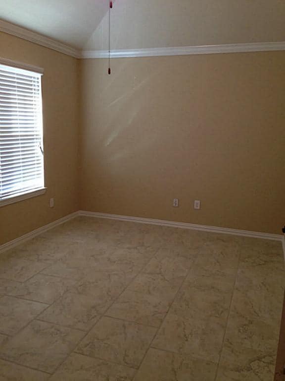 Building Photo - 18214 Russett Green Dr