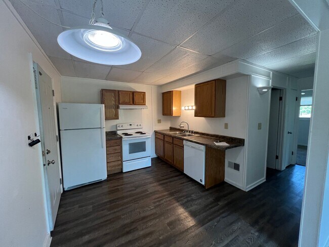 Building Photo - 3614 Weiland Ave