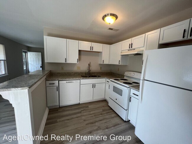 Building Photo - 2 br, 1 bath House - 807 A Sandpiper Drive