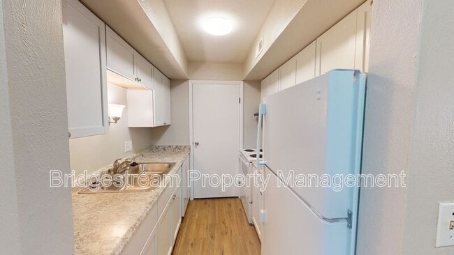 Foto del edificio - 7919 N Main St