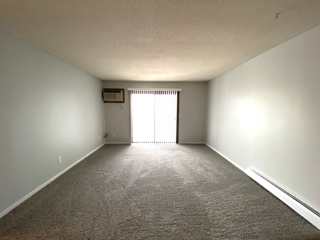 Building Photo - 2106 Valleyhigh Dr NW