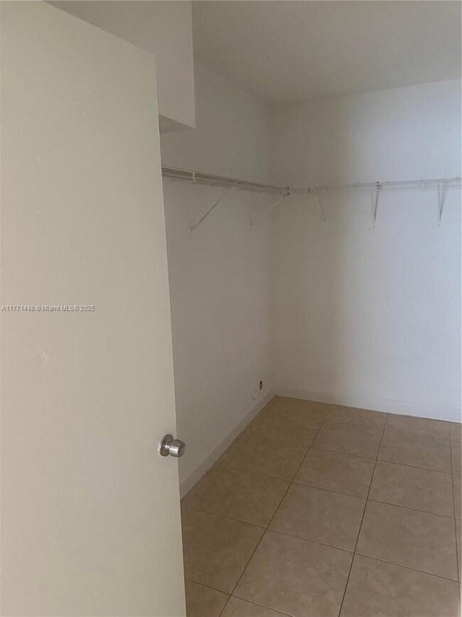 Building Photo - 3670 N 56th Ave