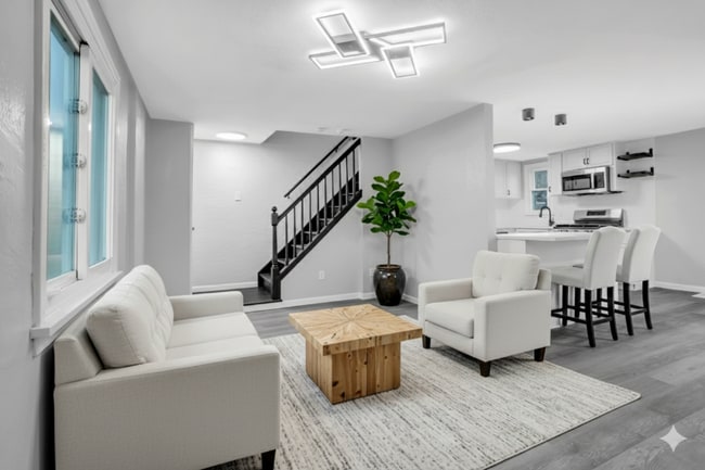 Photo - 1209 Cloverfield Dr House