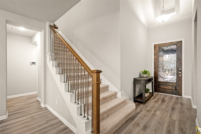 Building Photo - 3707 Lake Falls Dr