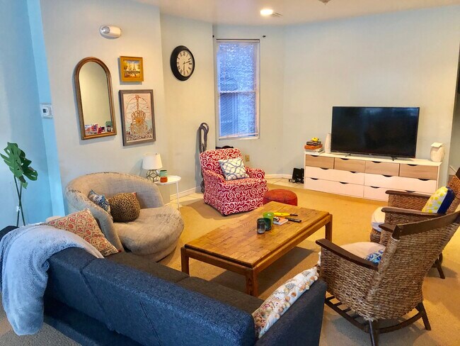 Foto del edificio - 604 R St NW