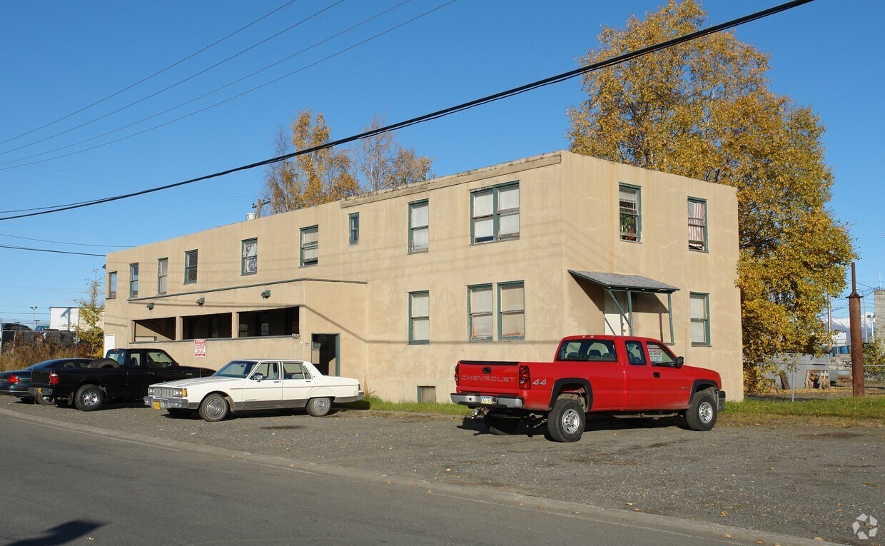 Building Photo - 733 Hyder St