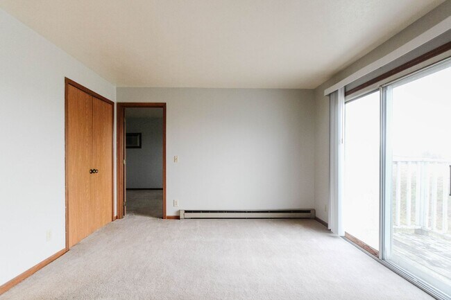 Building Photo - Lynnwood Apartments
