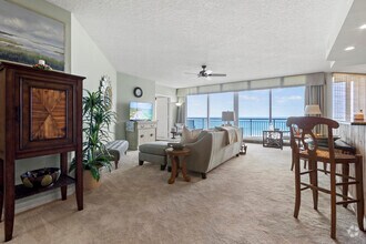 Building Photo - 3000 N Hwy A1A