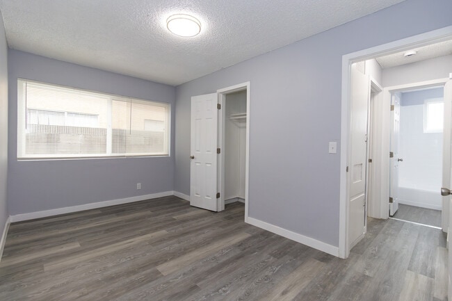 Building Photo - Kalnor Apartments