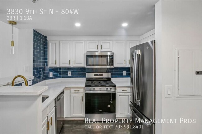 Foto del edificio - 3830 9th St N