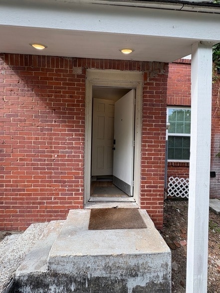 Building Photo - 2919 Rosedale St