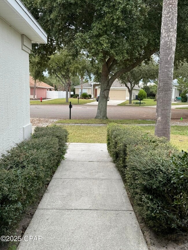 Building Photo - 222 Biltmore Pl