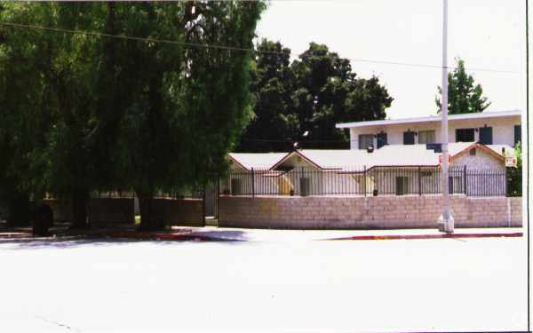 Primary Photo - 12539 Adelphia Ave