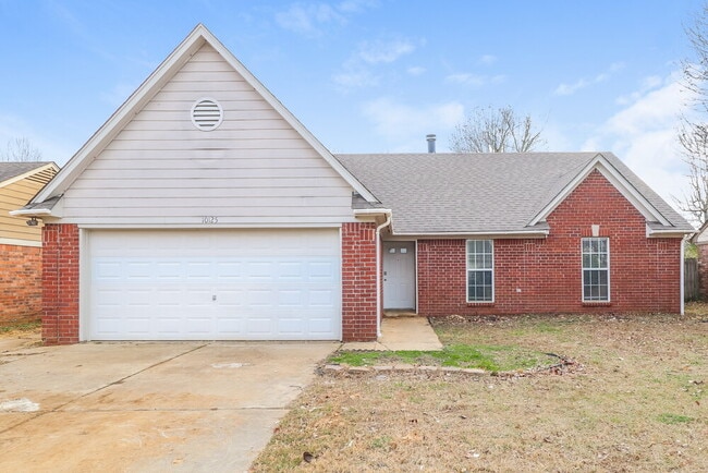 Building Photo - 10125 Oak Run Dr S