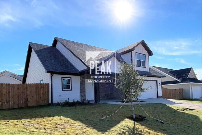 Building Photo - BRAND NEW Home for Rent at Walnut Creek Vi...