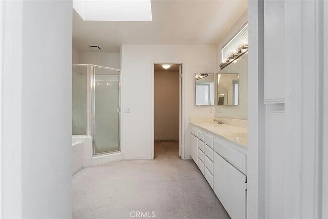 Building Photo - Rancho Cucamonga