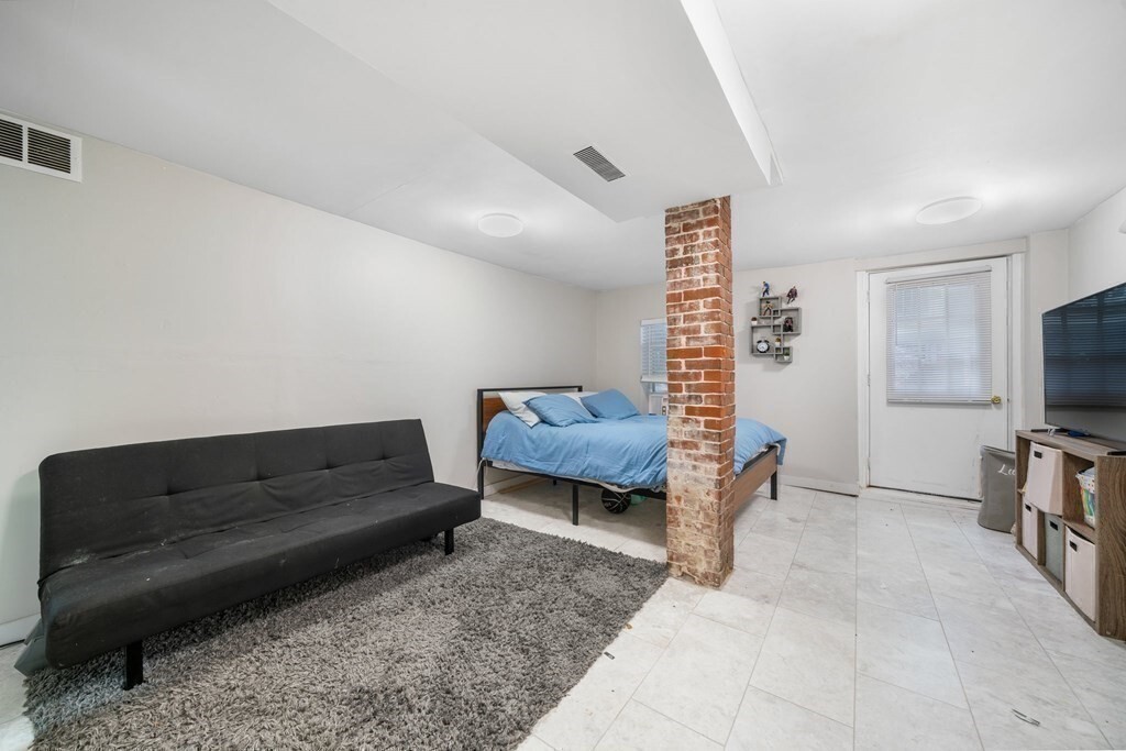 Foto del edificio - 77 Webster St