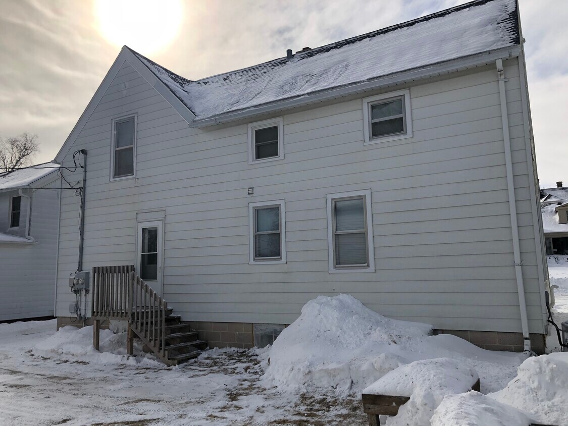Foto principal - 710 Detroit St