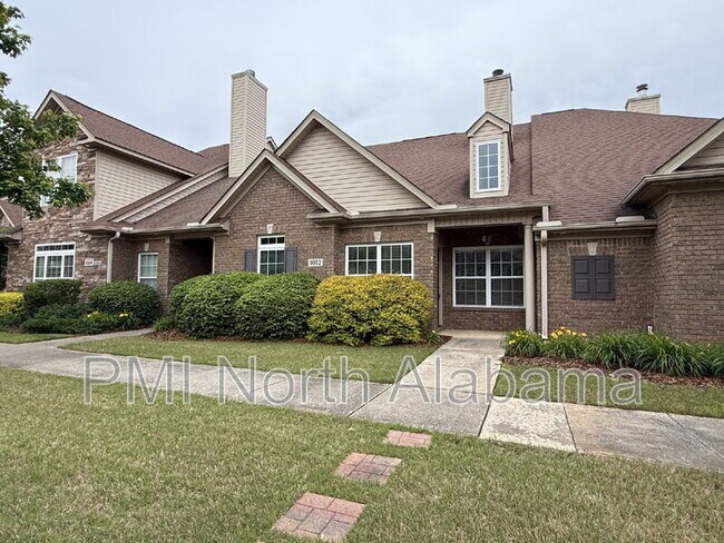 Building Photo - 1012 Scarlet Woods