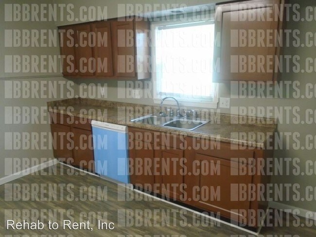 Foto del edificio - 4 br, 2 bath House - 1705 Parrish Avenue,