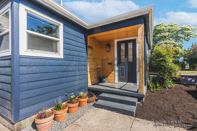 Building Photo - 4915 NE 78th Ave