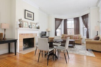 Building Photo - 296 Marlborough St