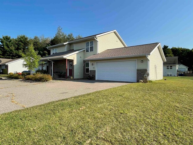 Building Photo - 1933 Northwestern Ave