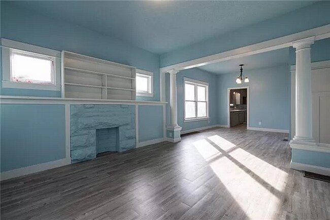 Building Photo - 3-Bedroom, 3-Bathroom home in Kansas City