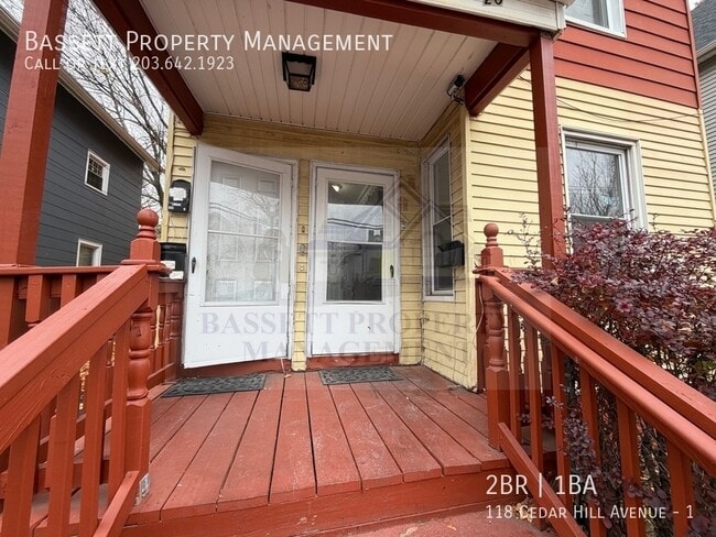 Foto del edificio - 118 Cedar Hill Ave