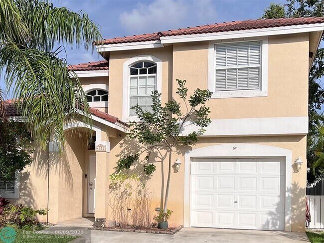 Foto del edificio - 4573 NW 60th St