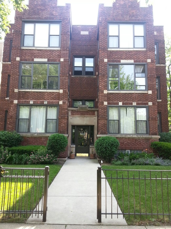 4503 N Beacon St Unit B1, Chicago, IL 60640 - Apartments in Chicago, IL ...