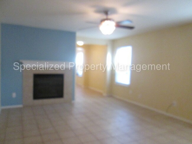 Building Photo - 9120 Sun Haven Way