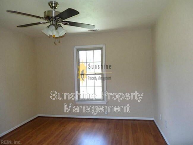 Foto del edificio - 5049 Reese Dr N