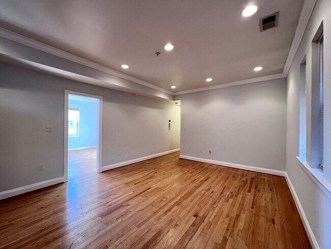 Foto del edificio - 1372 Randolph St NW