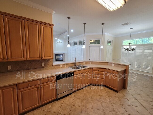 Building Photo - 8590 SW 10th Rd