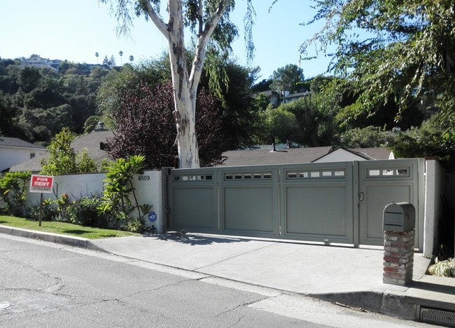 Gated Exterior - 4009 Beverly Glen Blvd