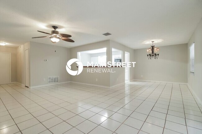 Foto del edificio - 4 Bedroom Pet-Friendly Home in Winter Springs, FL with Main Street Renewal