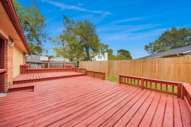 Building Photo - 3030 Ciderwood Dr