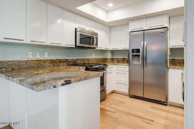Foto del edificio - 4200 N Miller Rd