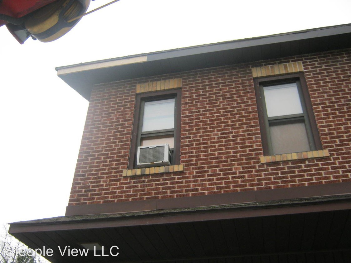 Primary Photo - 14704 McMullen Hwy SW