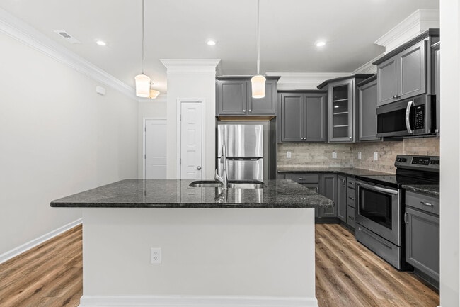 Foto del edificio - 252 Shingle Oak Rd