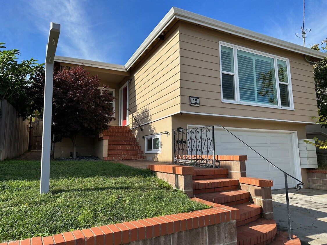 Building Photo - 3 br, 1.5 bath House - 126 San Anselmo Ave...